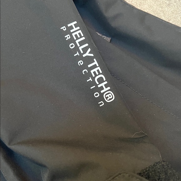 Helly Hansen Seven J Rain Jacket Women's Black Jacket - Picture 12 of 14